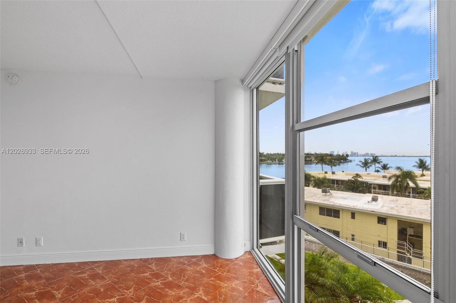 900 Bay Dr # 419, Miami Beach FL 33141 — 16