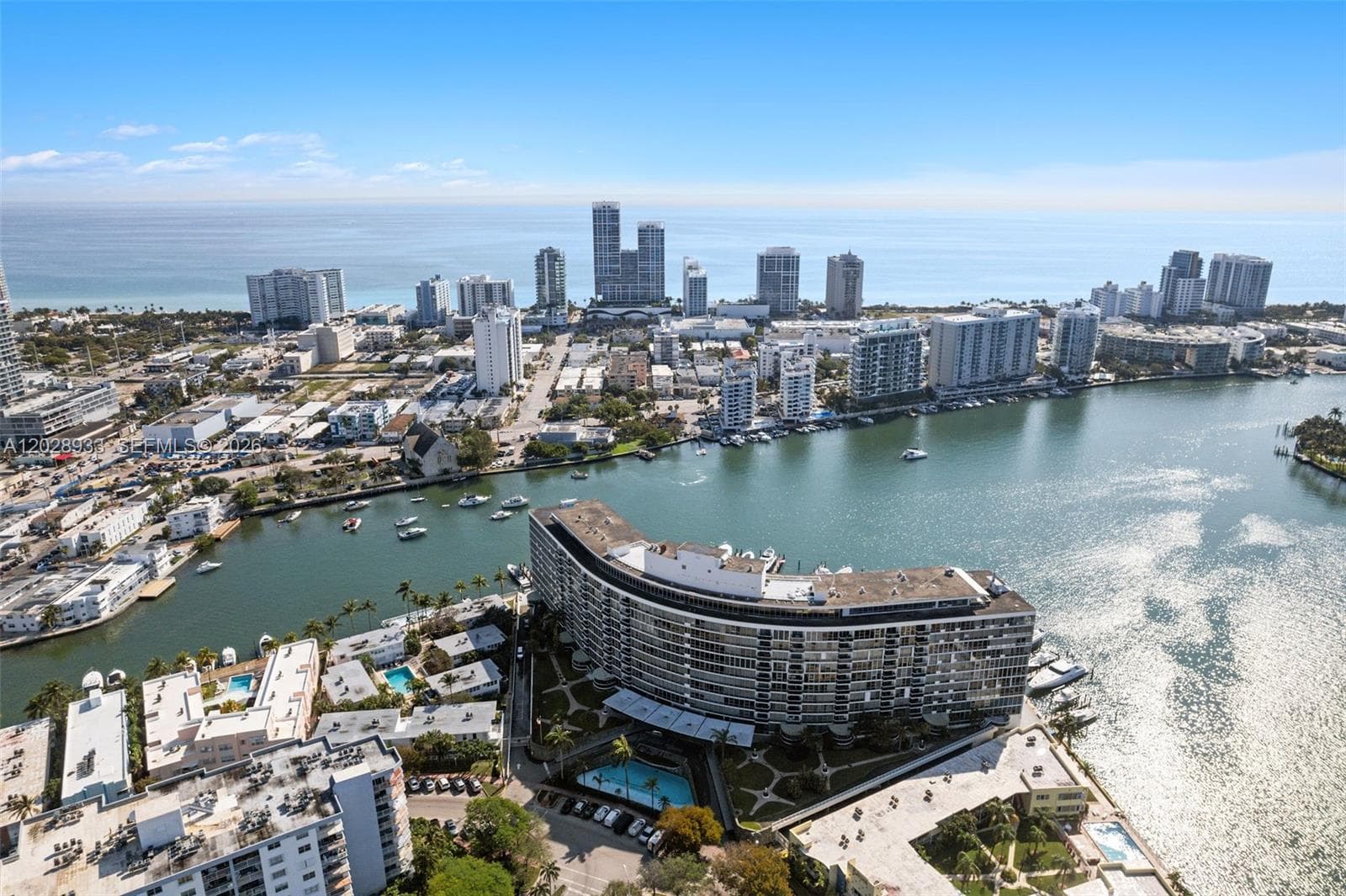 900 Bay Dr # 419, Miami Beach FL 33141 — 24