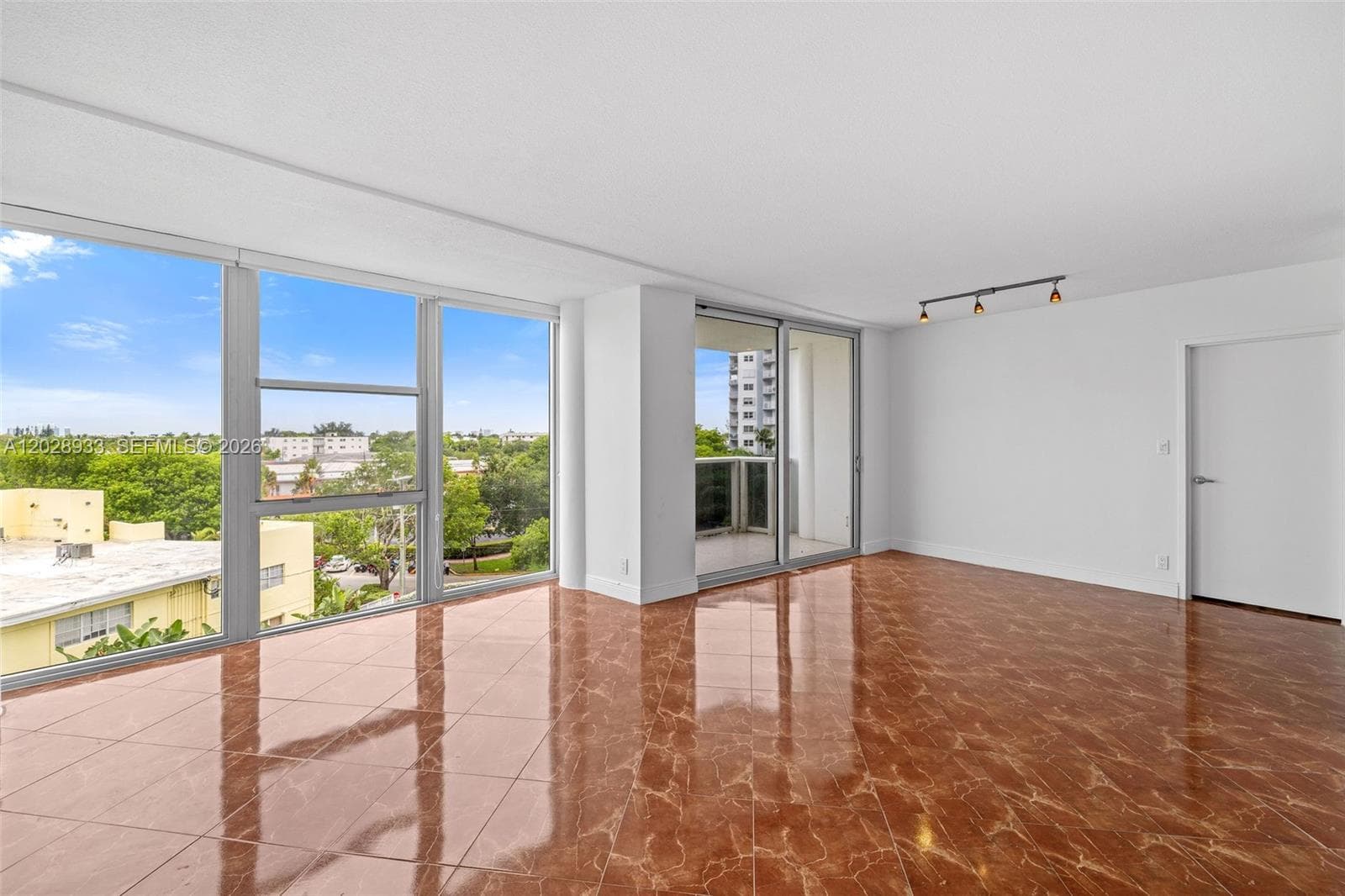 900 Bay Dr # 419, Miami Beach FL 33141 — 4