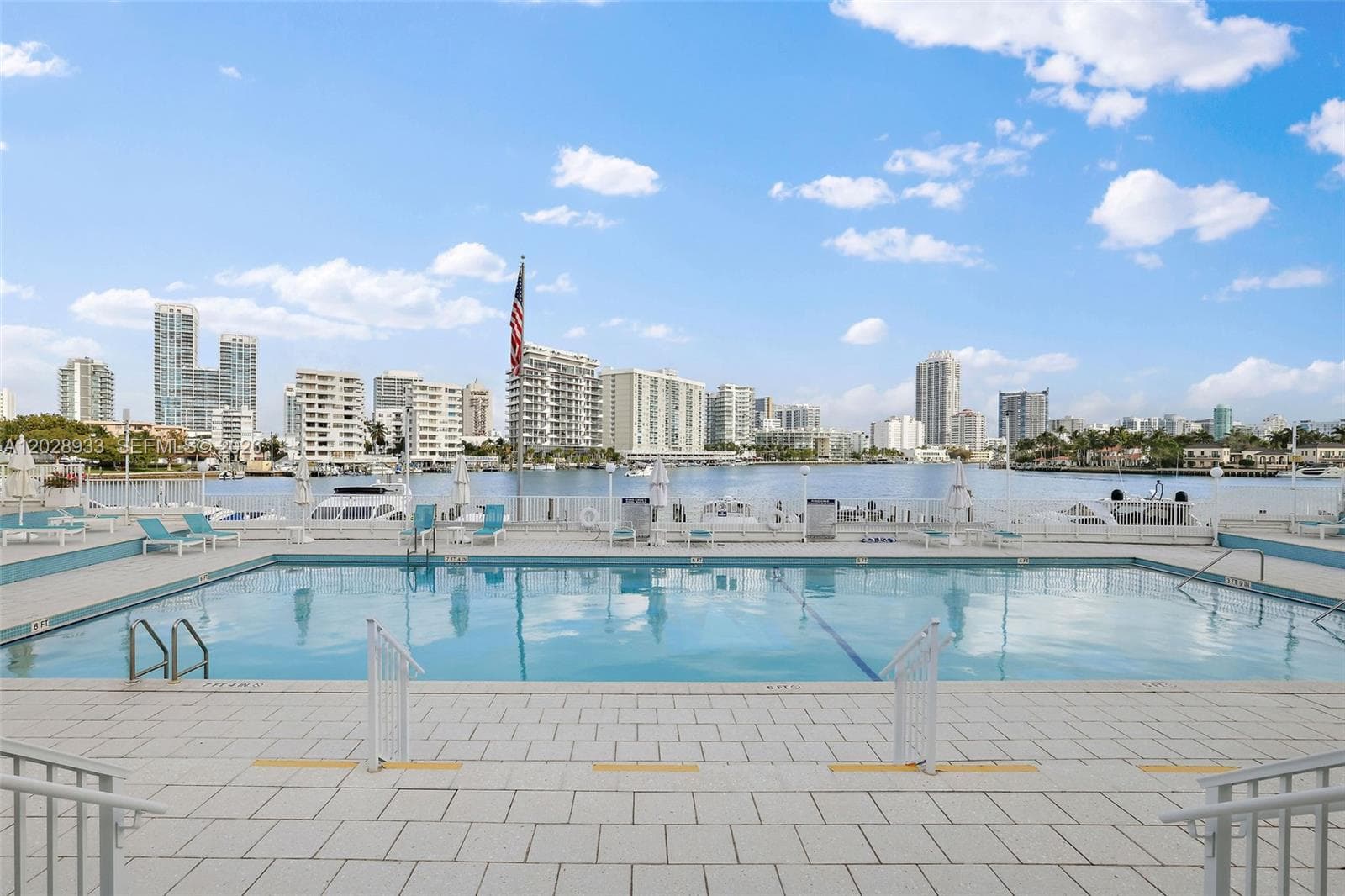 900 Bay Dr # 419, Miami Beach FL 33141 — 25