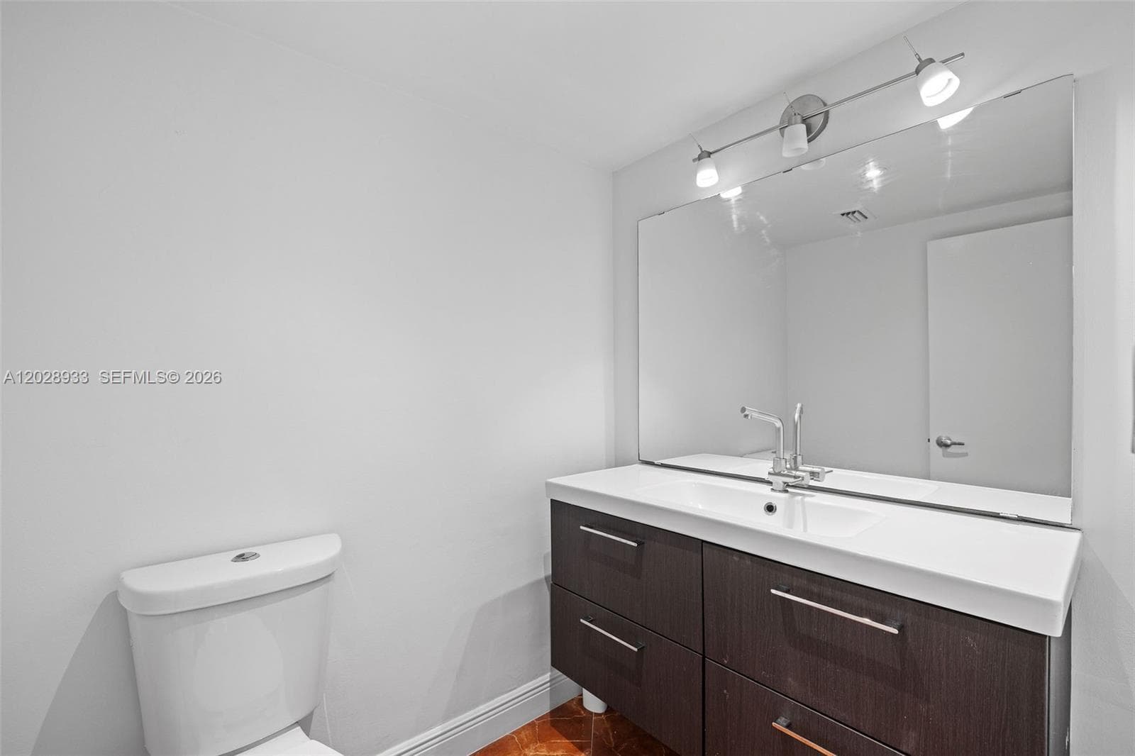 900 Bay Dr # 419, Miami Beach FL 33141 — 21