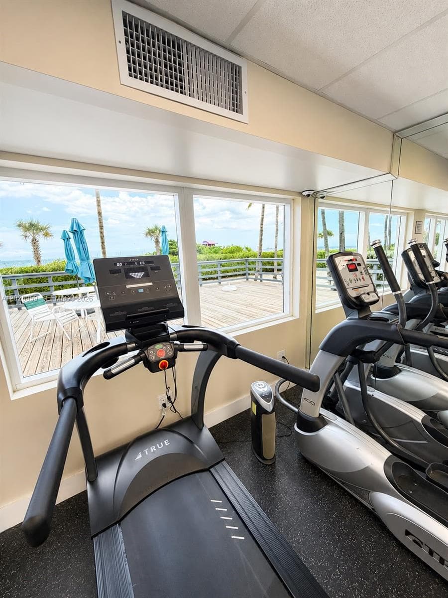 5005 Collins Ave # 616, Miami Beach FL 33140 — 32