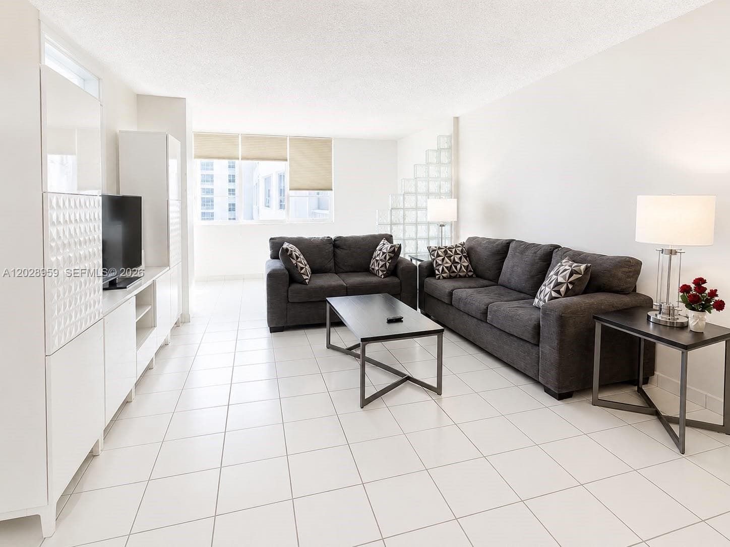 5005 Collins Ave # 616, Miami Beach FL 33140 — 8