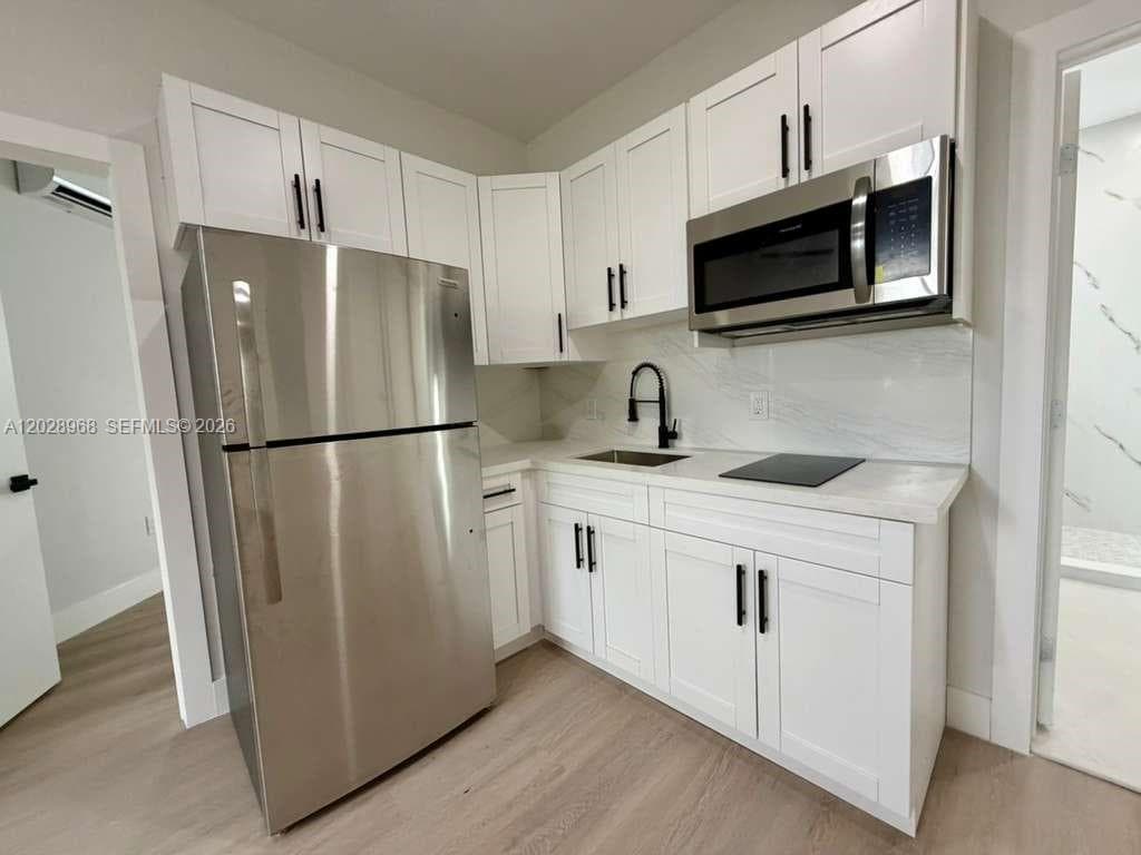 2425 SW 6th St # 6, Miami FL 33135 — 4