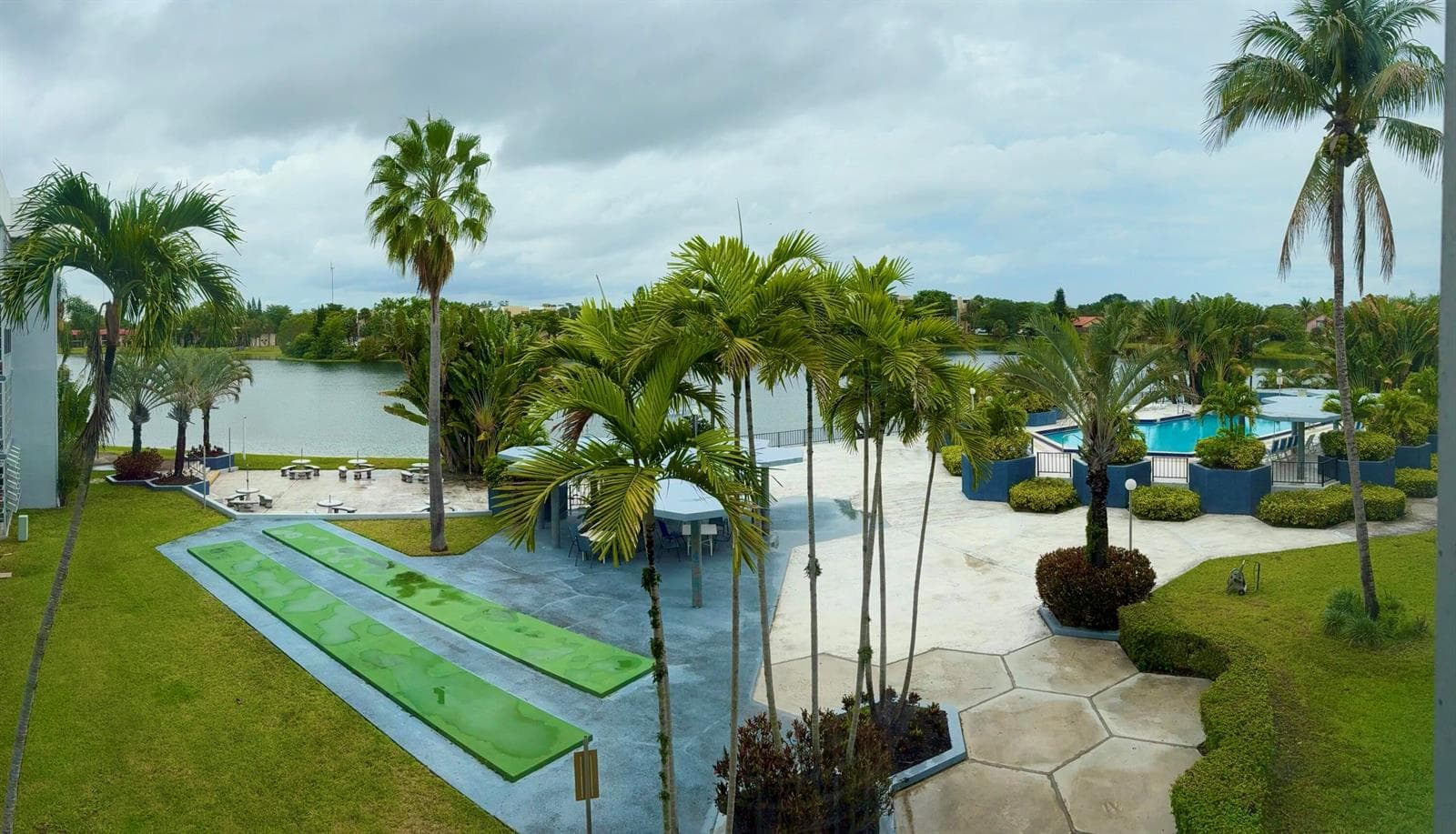 879 NE 195th Street # 227, Miami FL 33179 — 2