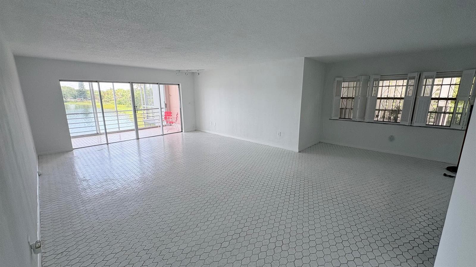 879 NE 195th Street # 227, Miami FL 33179 — 17