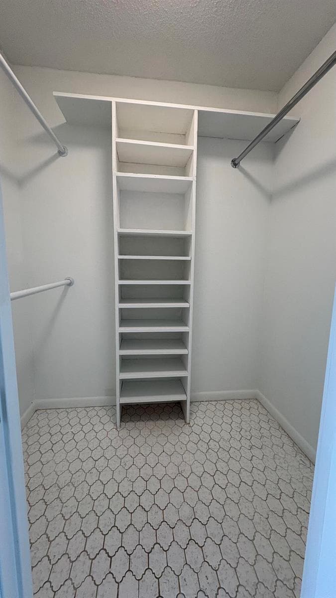 879 NE 195th Street # 227, Miami FL 33179 — 28