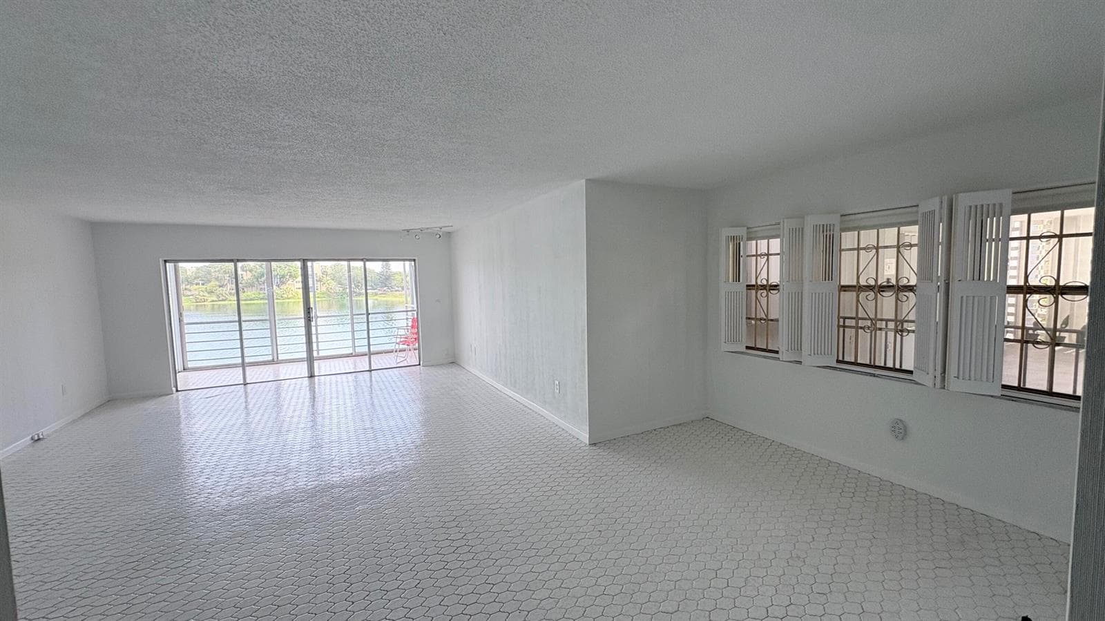 879 NE 195th Street # 227, Miami FL 33179 — 18