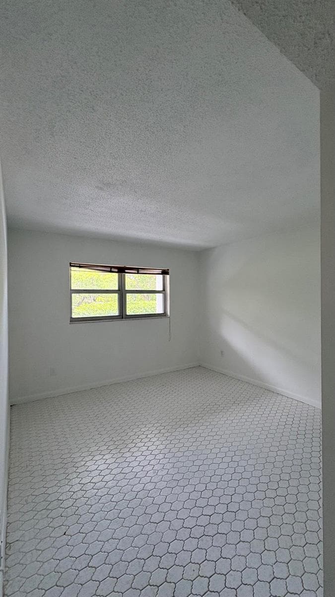 879 NE 195th Street # 227, Miami FL 33179 — 19