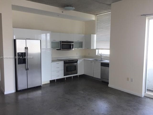 133 NE 2nd Ave # 913, Miami FL 33132 — 3