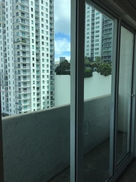 133 NE 2nd Ave # 913, Miami FL 33132 — 10