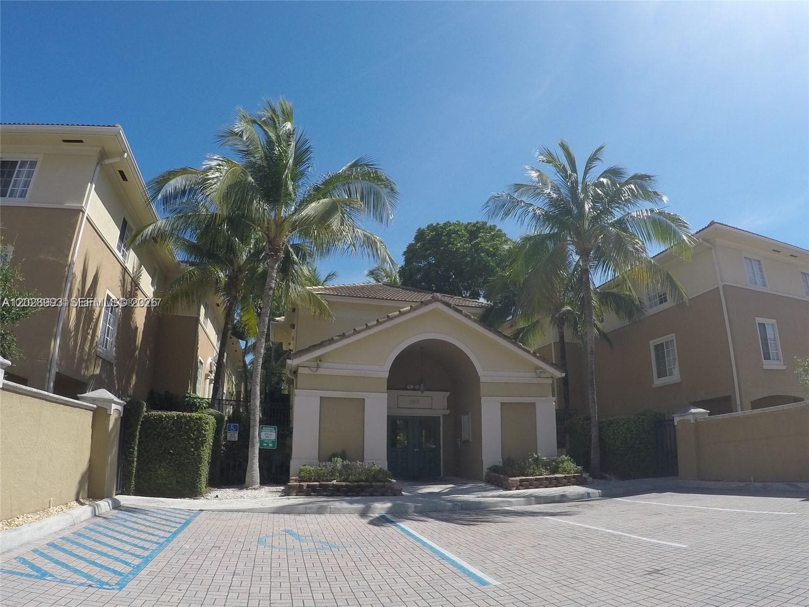 Aventi At Aventura Condo, Aventura, FL — 17