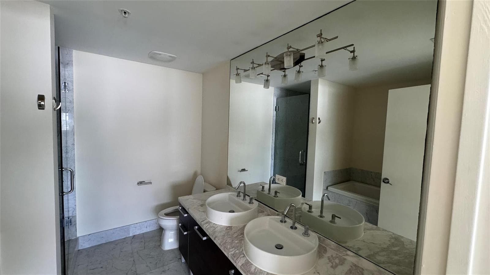 253 NE 2nd Street # 3208, Miami FL 33132 — 3
