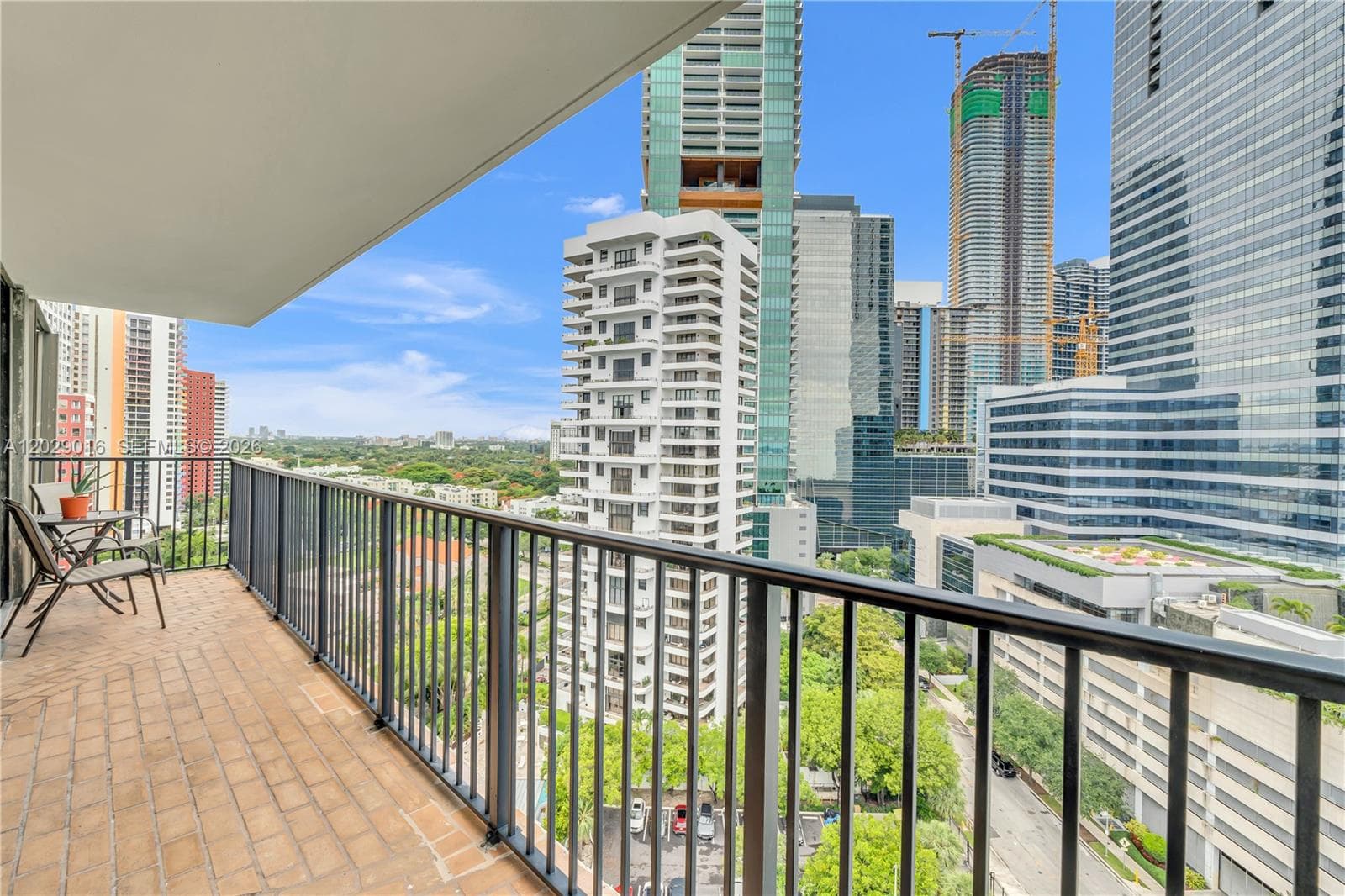 1450 Brickell Bay Dr # 1815, Miami FL 33131 — 32