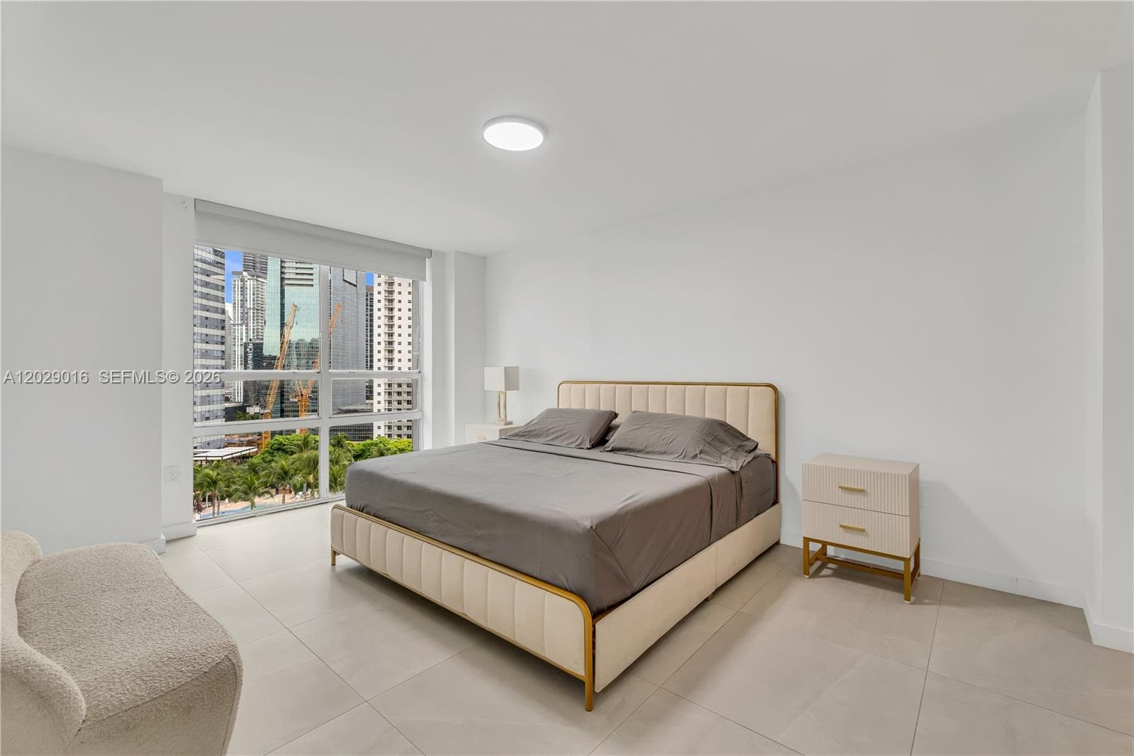1450 Brickell Bay Dr # 1815, Miami FL 33131 — 24
