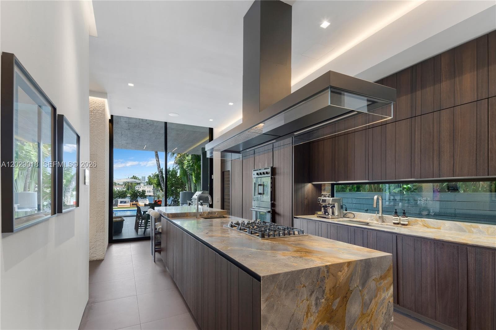 508 W Dilido Dr, Miami Beach FL 33139 — 17