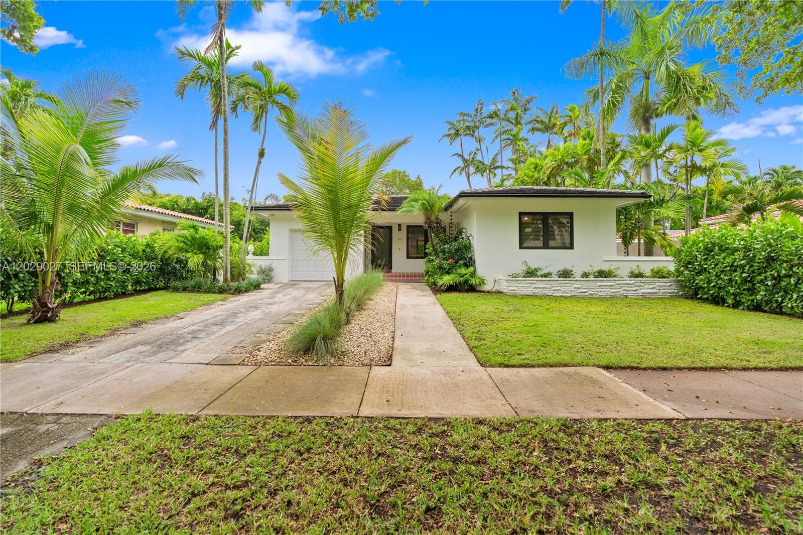 517 Palermo Ave, Coral Gables FL 33134 — 33