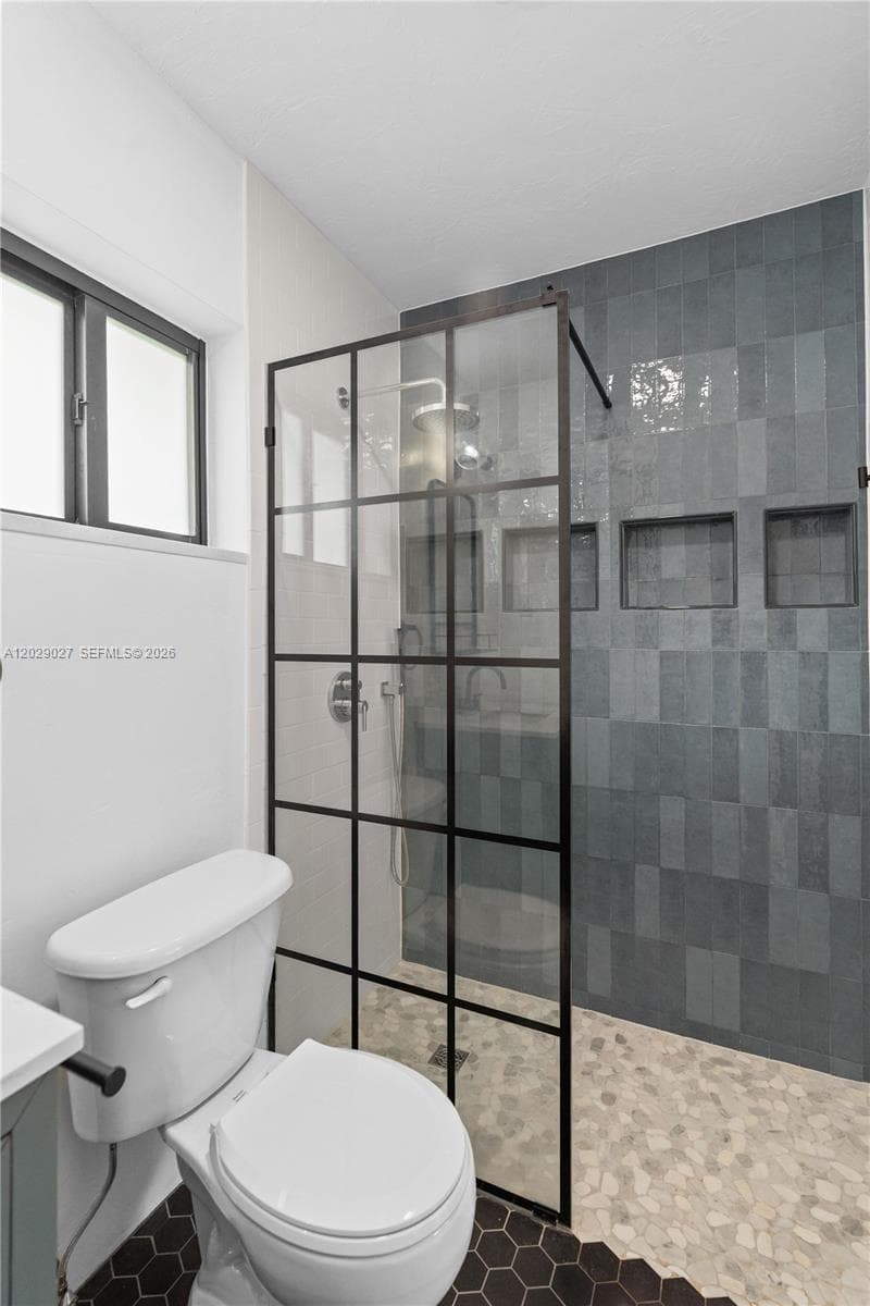 517 Palermo Ave, Coral Gables FL 33134 — 19