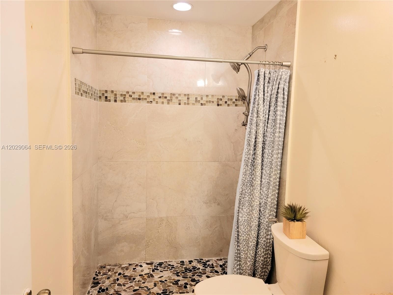 5267 NW 186th Ln, Miami Gardens FL 33055 — 19