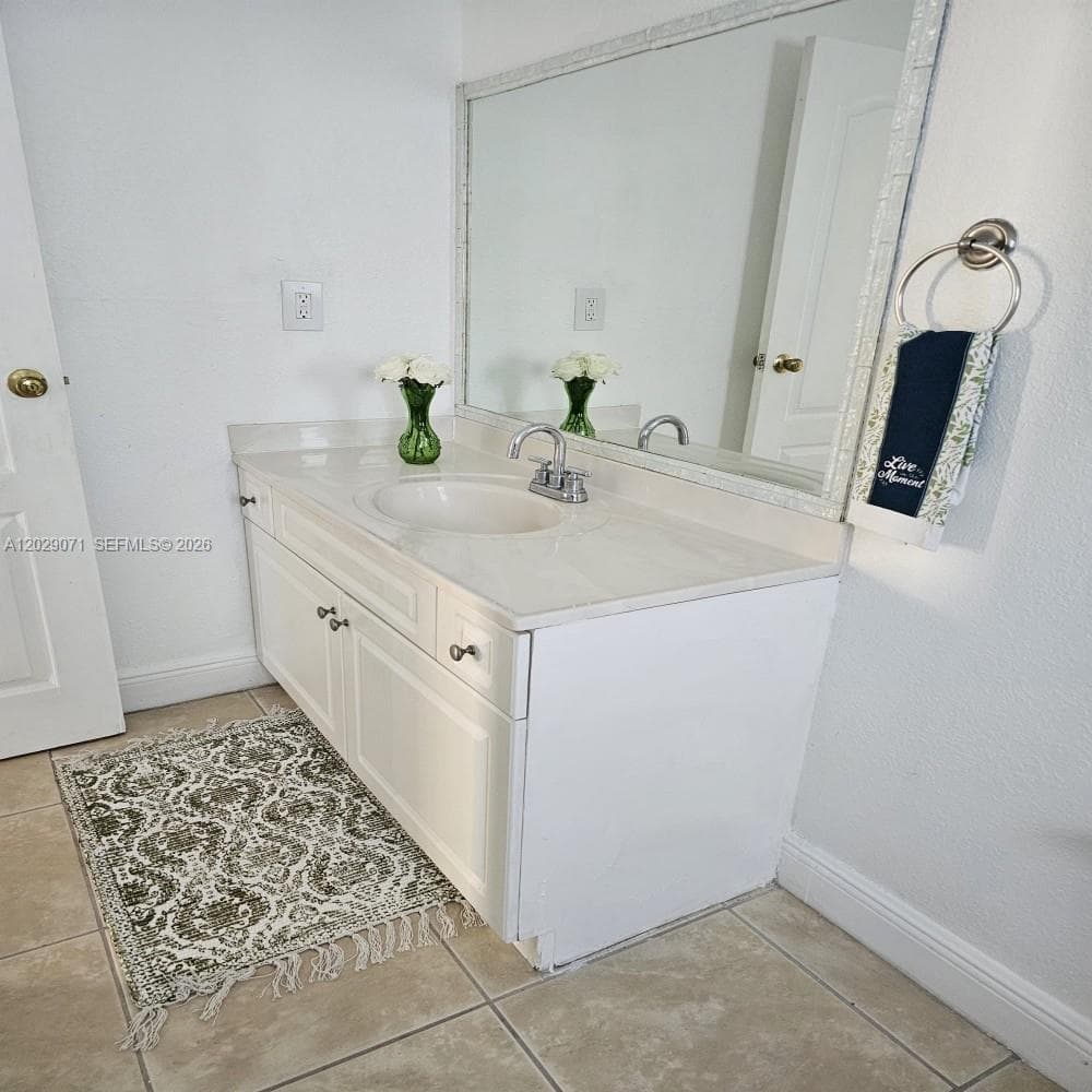 5241 Geneva Way # 202, Doral FL 33166 — 4
