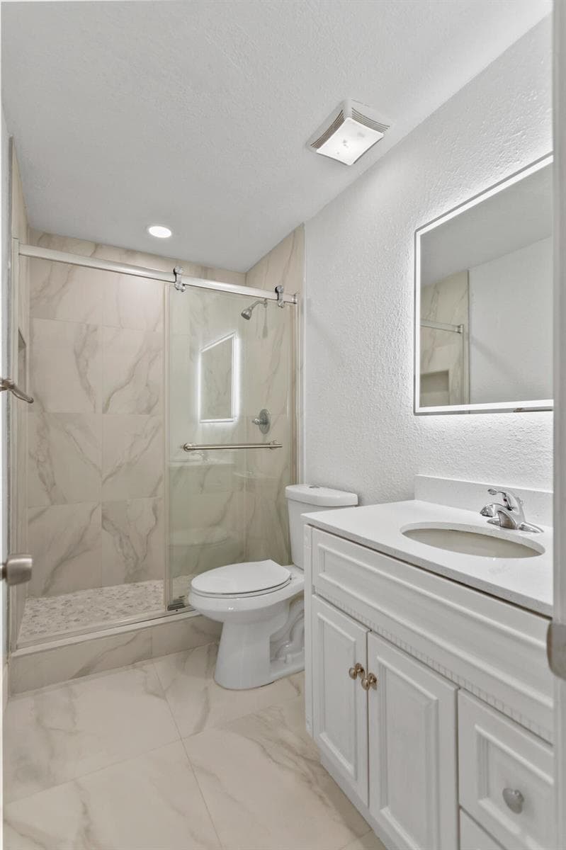 1450 W 37th Street, Hialeah FL 33012 — 47