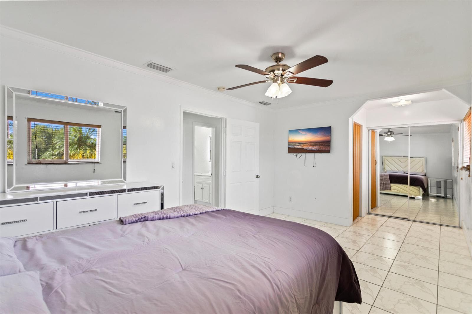 1450 W 37th Street, Hialeah FL 33012 — 32