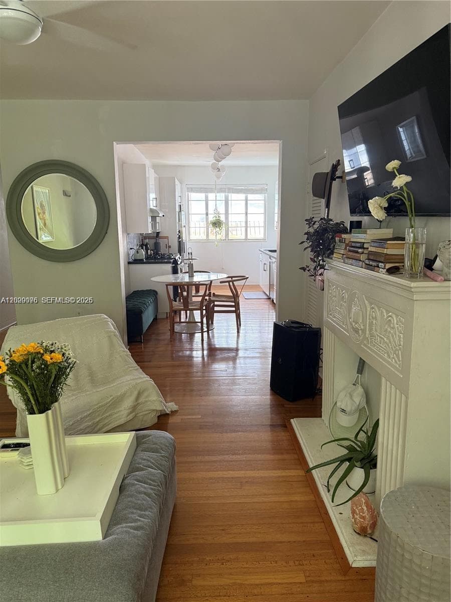 817 Lenox Ave # 5, Miami Beach FL 33139 — 10