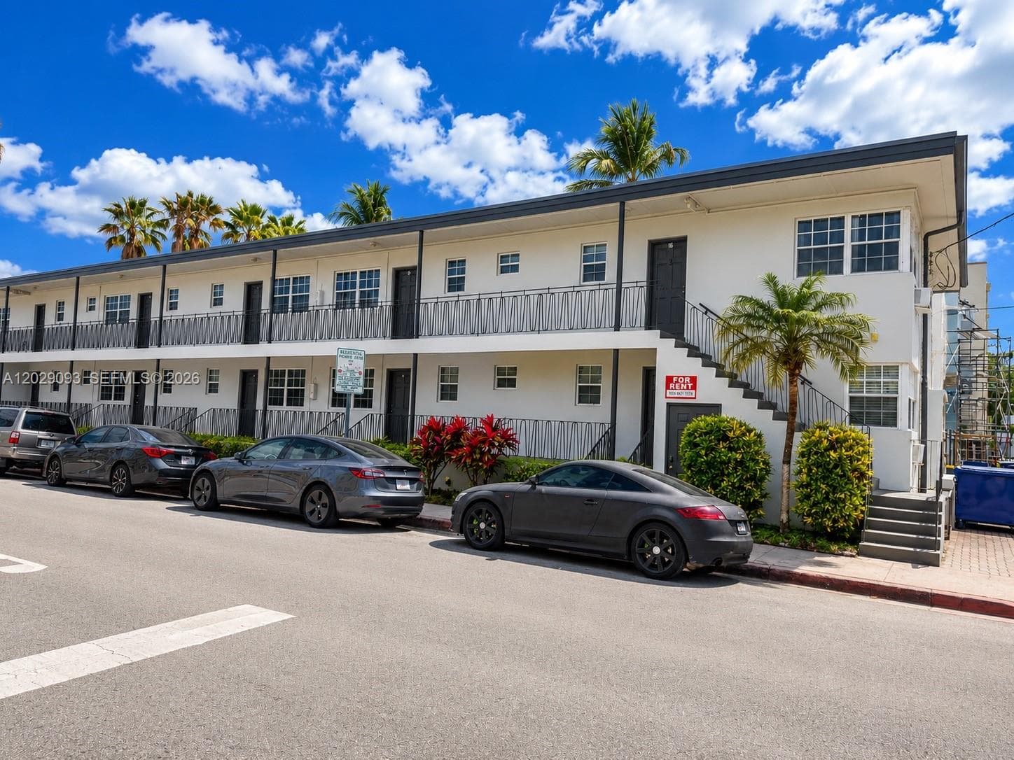 500 13th St # 15, Miami Beach FL 33139 — 13
