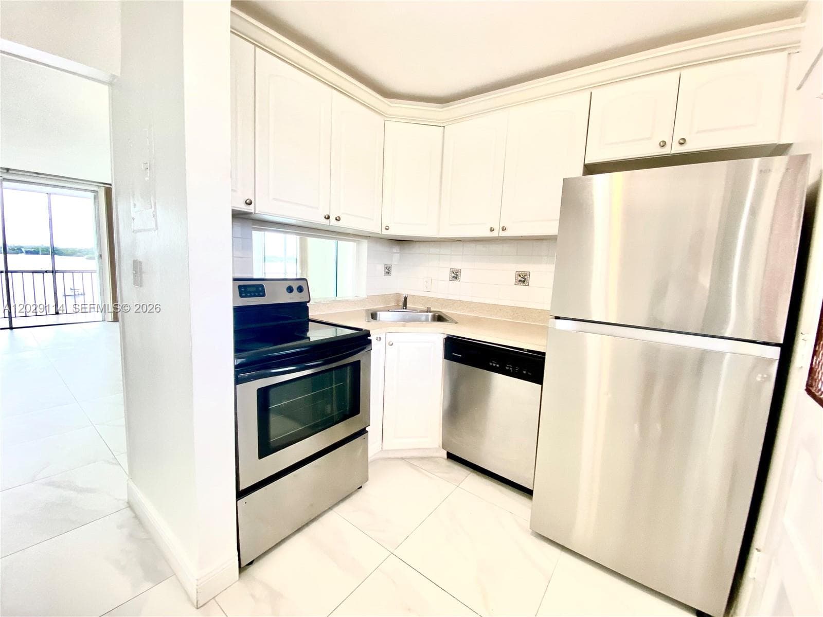 2920 Point East Dr # N611, Aventura FL 33160 — 7