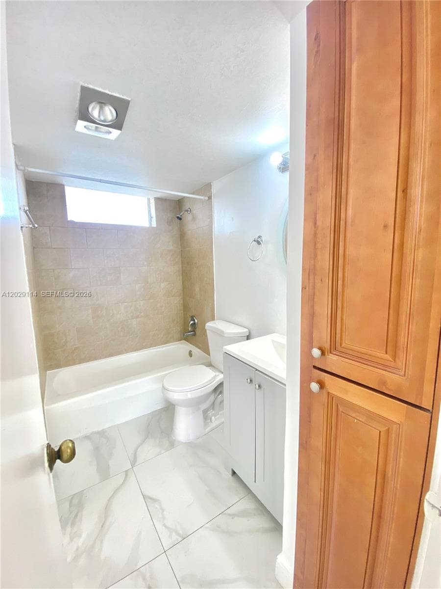 2920 Point East Dr # N611, Aventura FL 33160 — 14