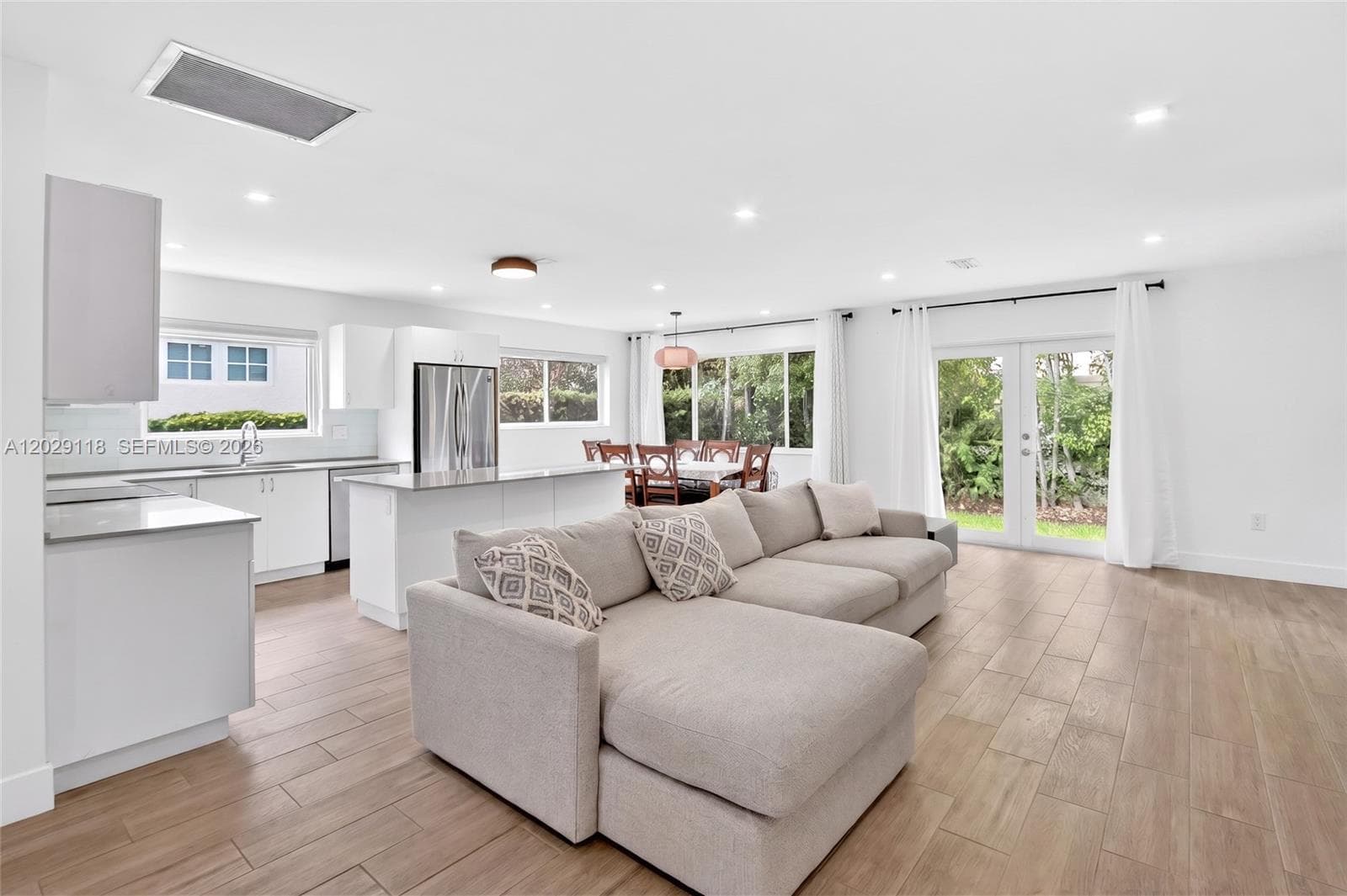 809 Milan Ave., Coral Gables FL 33134 — 2