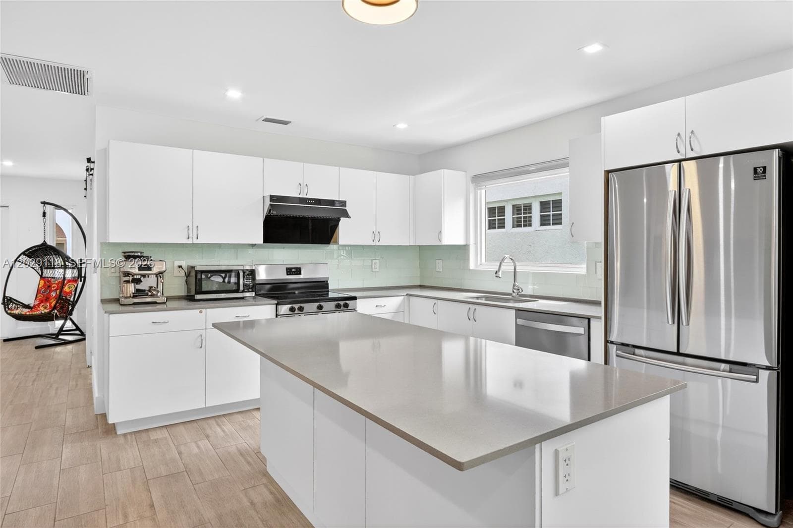 809 Milan Ave., Coral Gables FL 33134 — 3