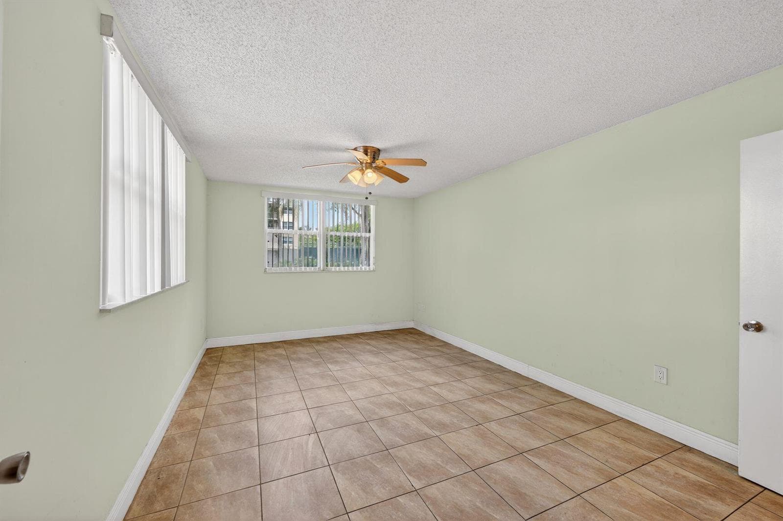 8373 Lake Drive # 101, Doral FL 33166 — 10