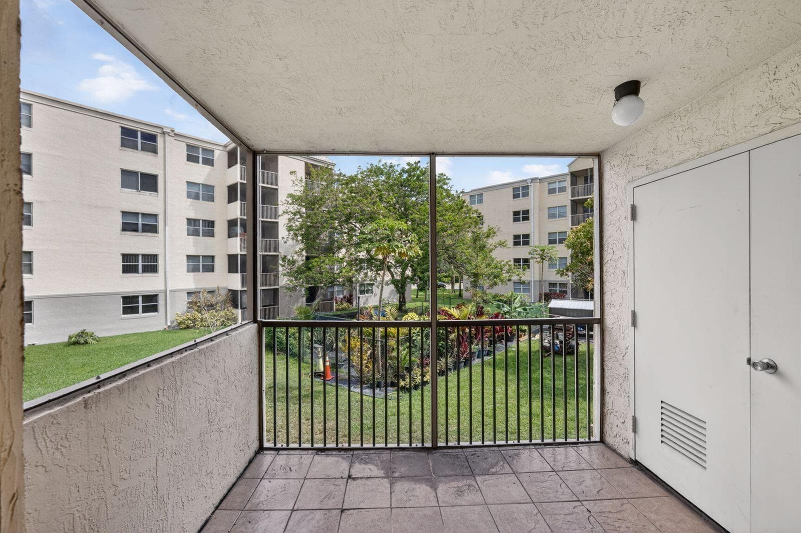 8353 Lake Drive # 204, Doral FL 33166 — 5