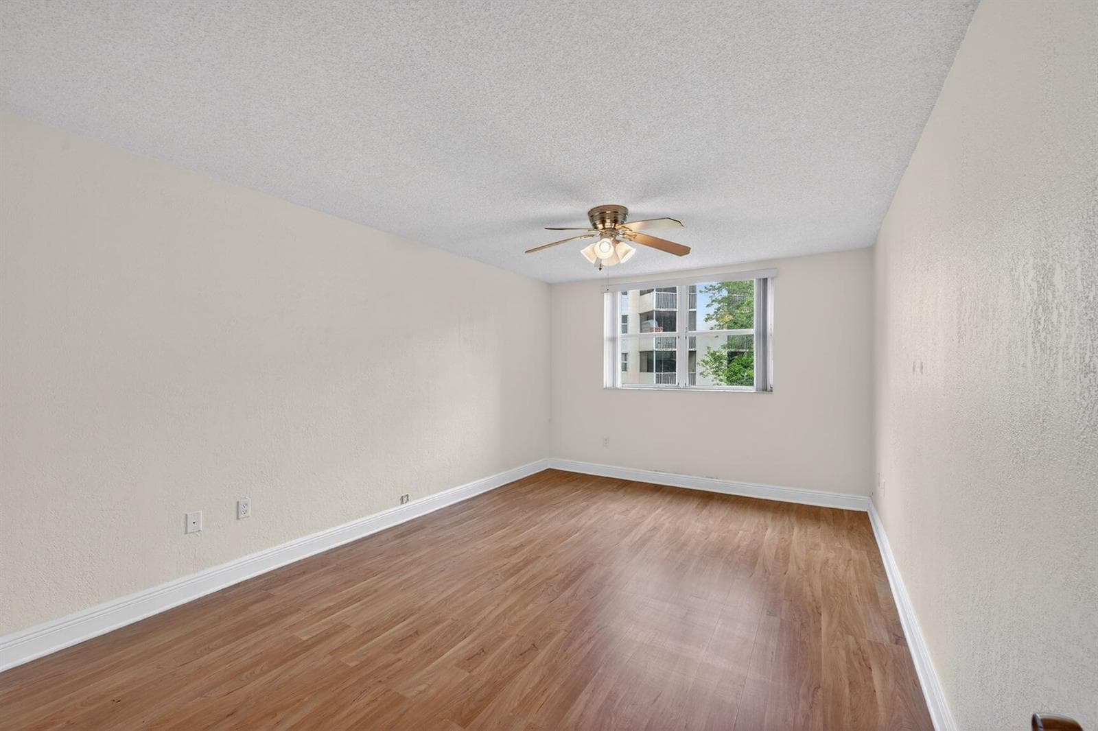 8353 Lake Drive # 204, Doral FL 33166 — 9