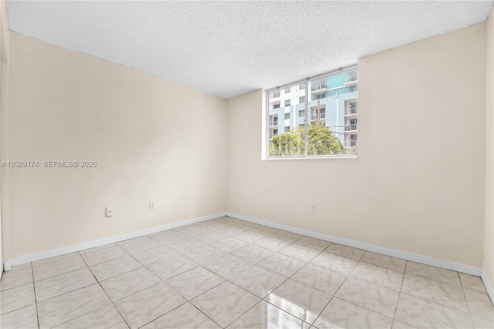 210 SW 11th St # 209, Miami FL 33130 — 12