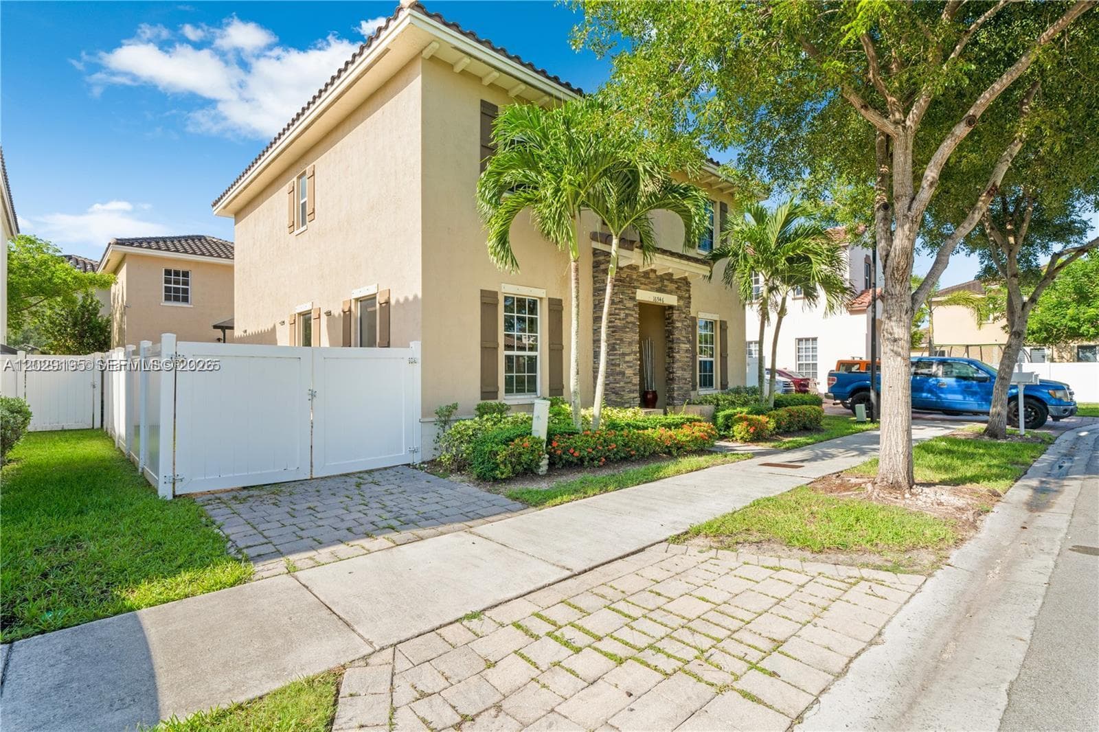 16946 SW 90th Terrace Circle, Miami FL 33196 — 2