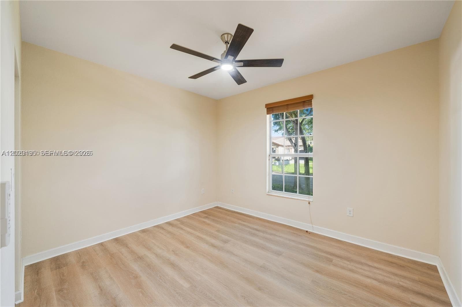 16946 SW 90th Terrace Circle, Miami FL 33196 — 15