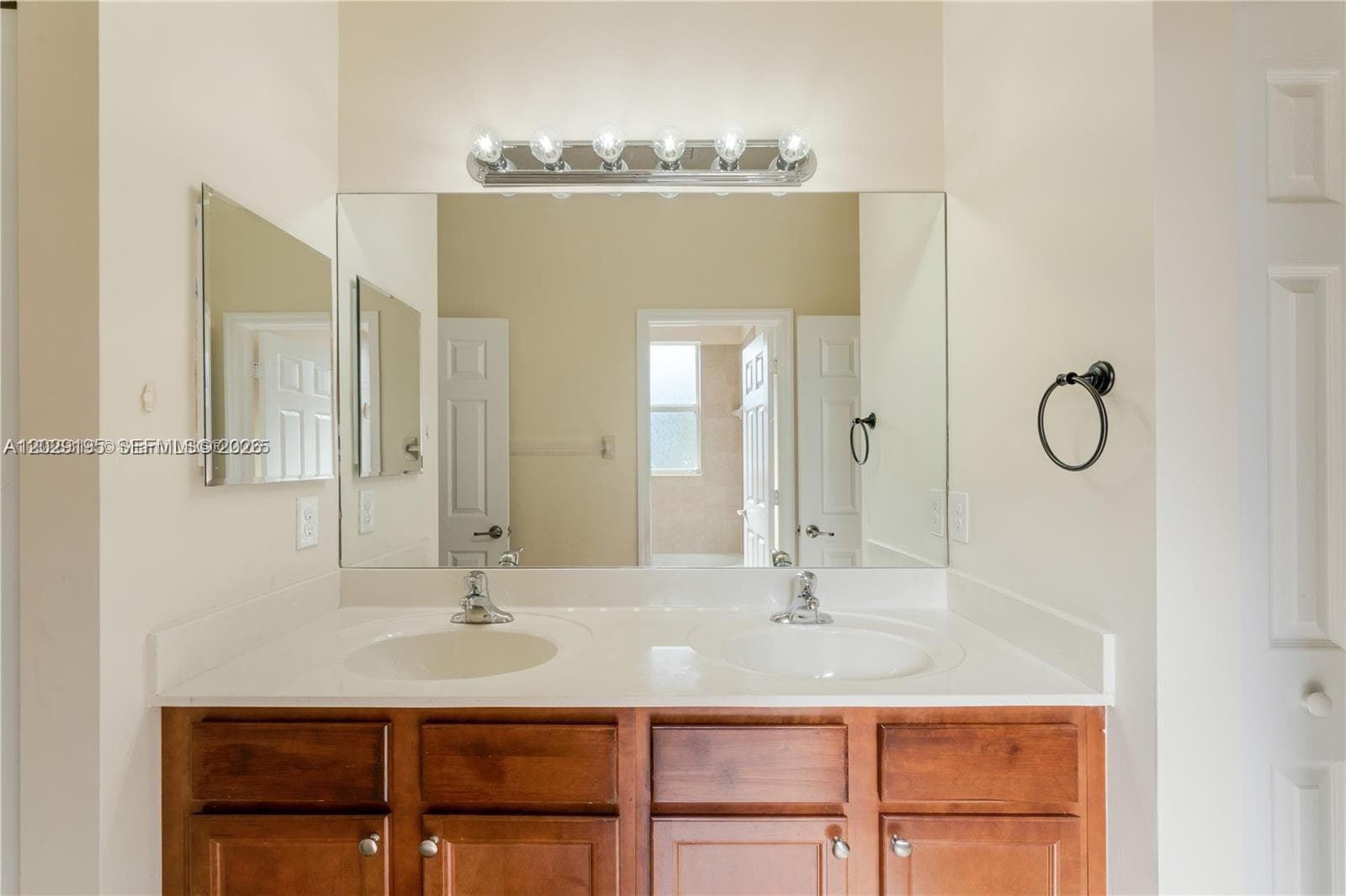 16946 SW 90th Terrace Circle, Miami FL 33196 — 25