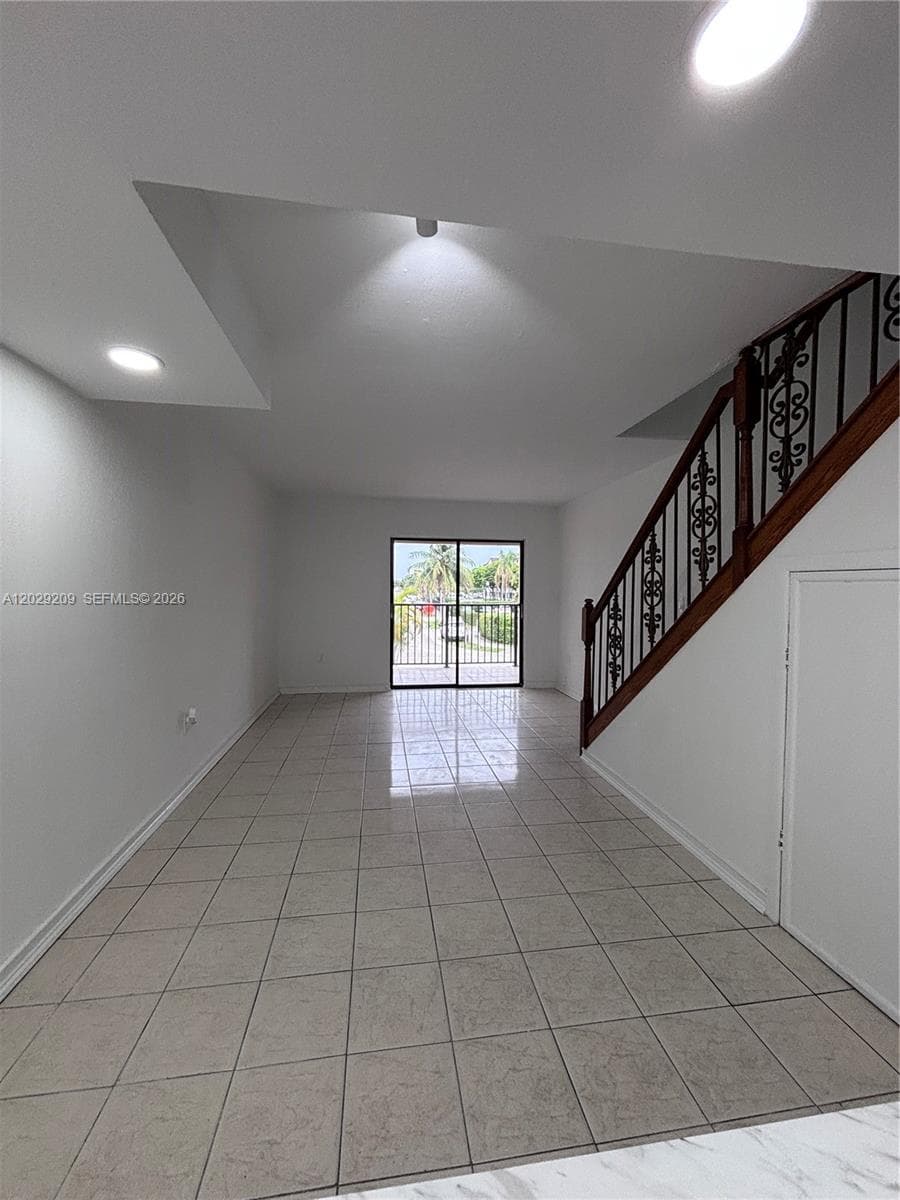 5575 W 26th Ct # 206, Hialeah FL 33016 — 3