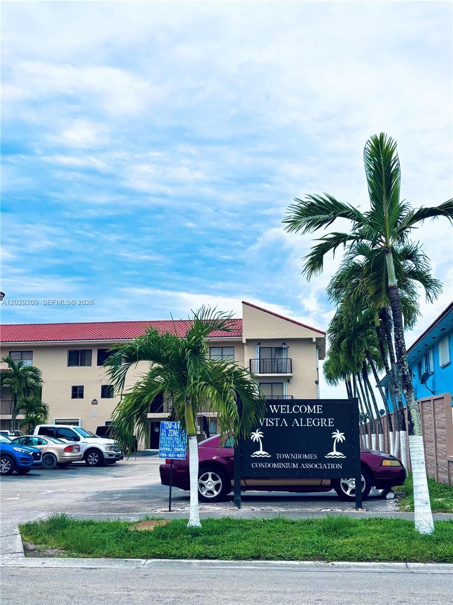 5575 W 26th Ct # 206, Hialeah FL 33016 — 1