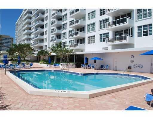 5700 Collins Ave # 8K, Miami Beach FL 33140 — 18