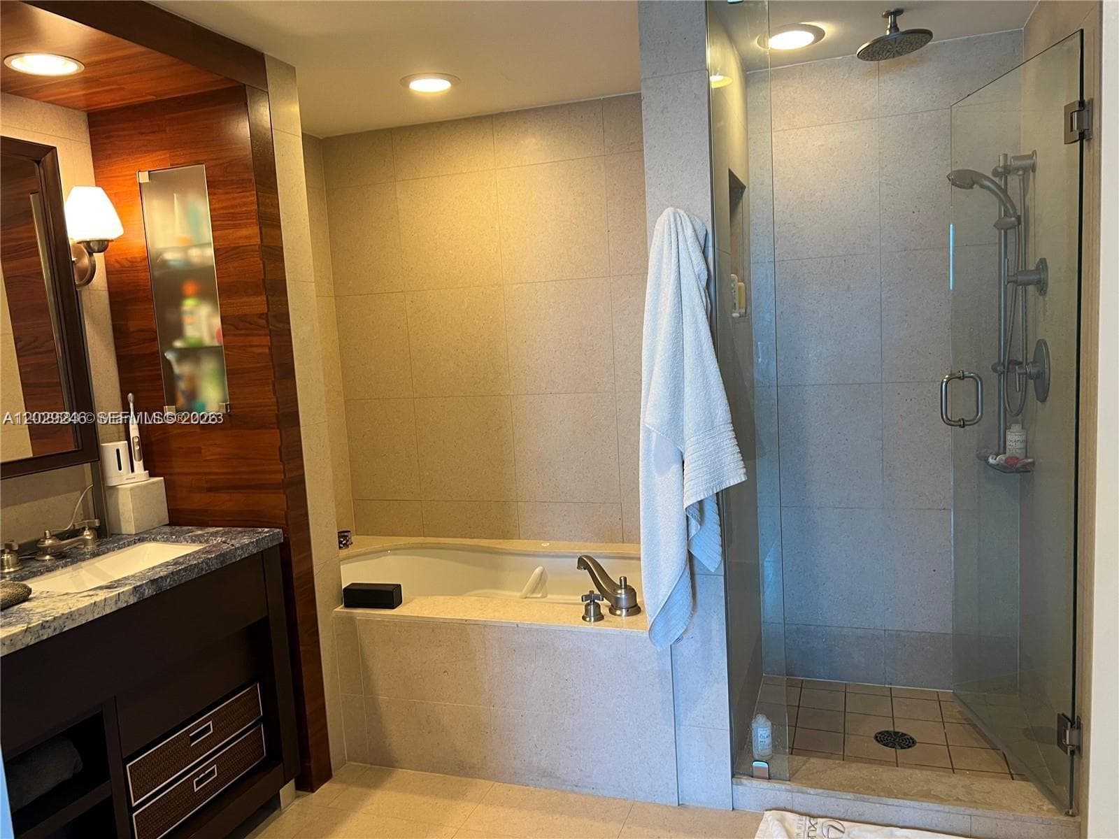6799 Collins Ave # 1501, Miami Beach FL 33141 — 19