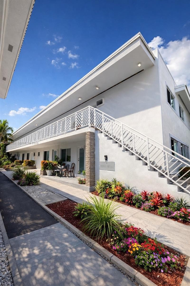 935 Bay Dr # 9, Miami Beach FL 33141 — 1