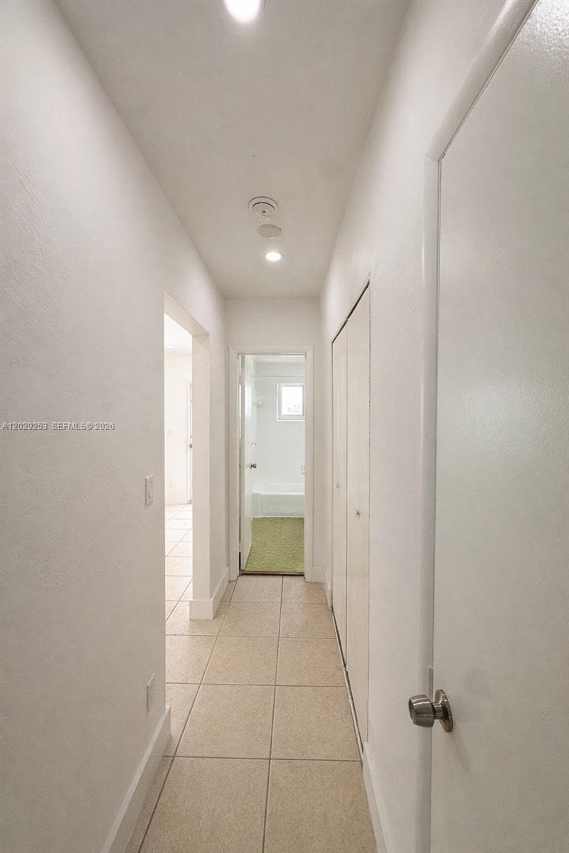 935 Bay Dr # 9, Miami Beach FL 33141 — 9