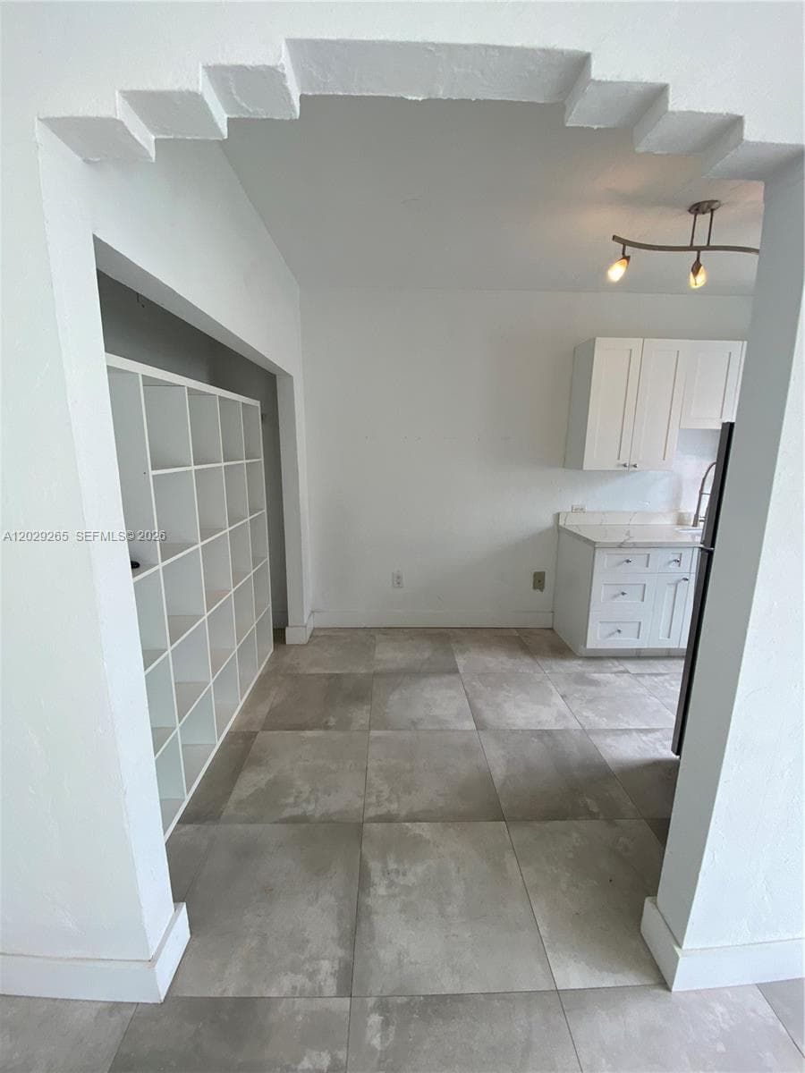 1611 Euclid Ave # 11, Miami Beach FL 33139 — 9