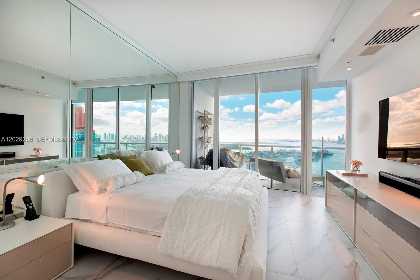 100 S Pointe Dr # 3701, Miami Beach FL 33139 — 13