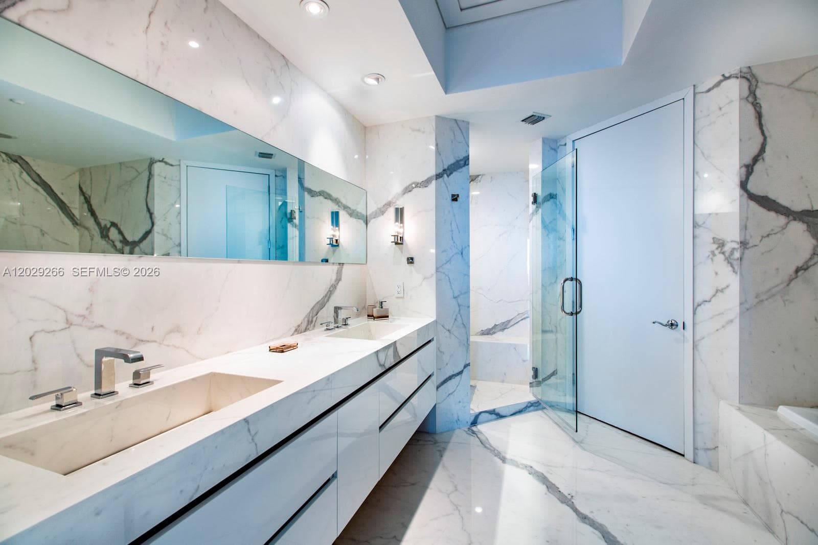 100 S Pointe Dr # 3701, Miami Beach FL 33139 — 15