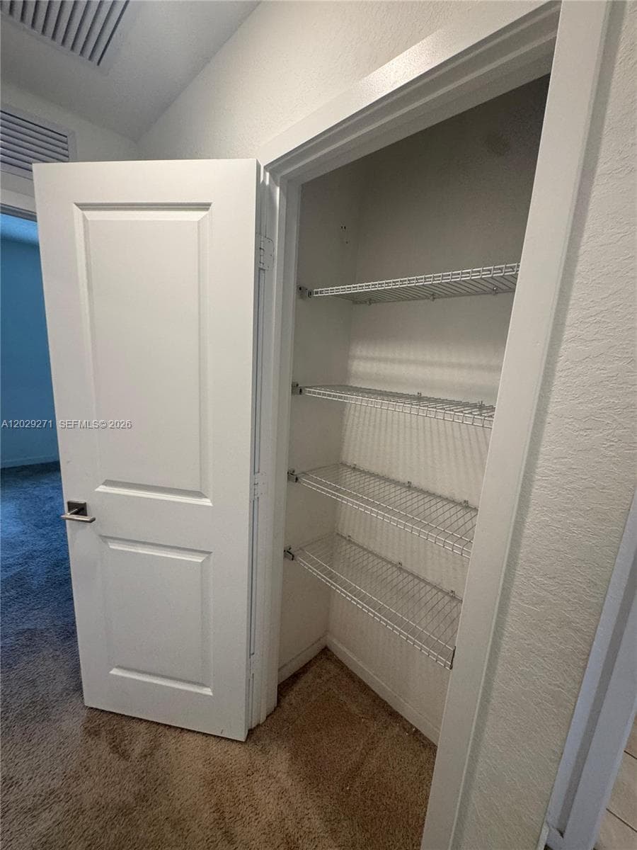 1048 SE 23rd Ter, Homestead FL 33035 — 2