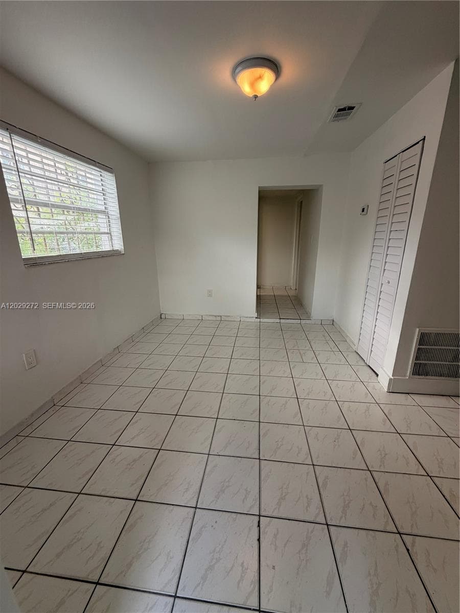 2420 NW 31st St # 3, Miami FL 33142 — 2